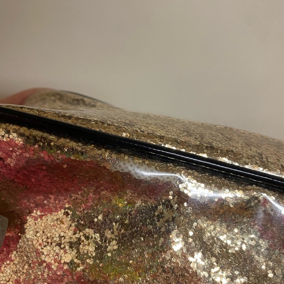 Victoria’s Secret Gold Glitter Makeup Bag - Picture 5 of 10